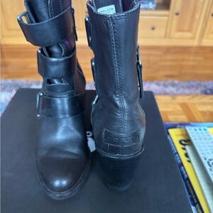 Sorel Black Leather Boots